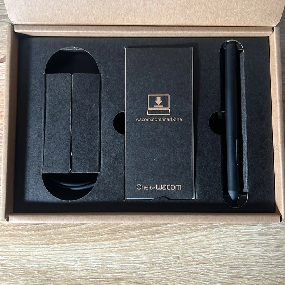 One by Wacom Creative Pen Tablet - Small